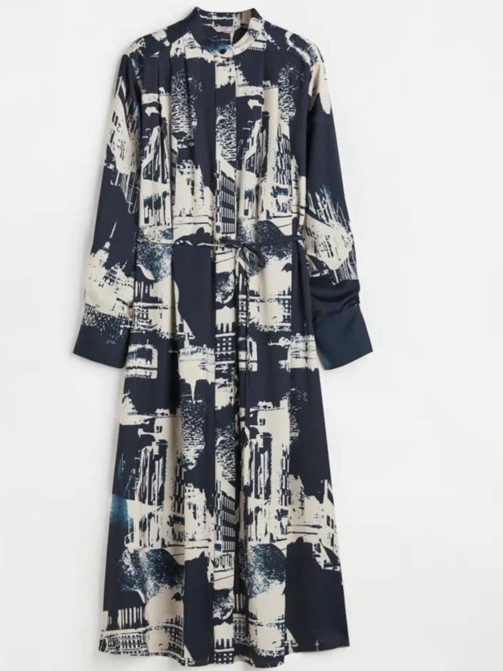 NWT H&M Navy and White Satin Printed Belted Shirt Dress, sz. XL - Picture 3 of 6